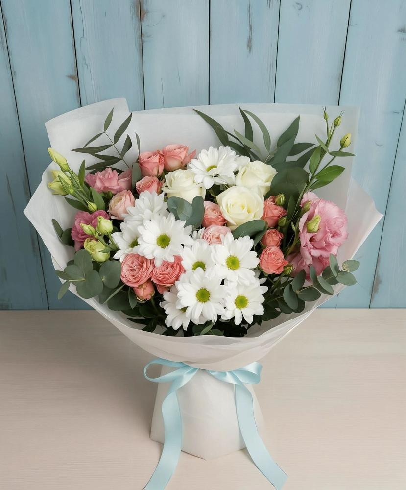 Букет цветов из: Розы, Лизиантусы и Хризантемы в Лузино