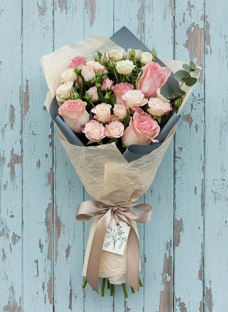 Букет цветов из: Розы в Лузино