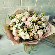 Букет цветов из:  Альстромерии, Розы и Хризантемы #REPLACE_PRED# Лузино