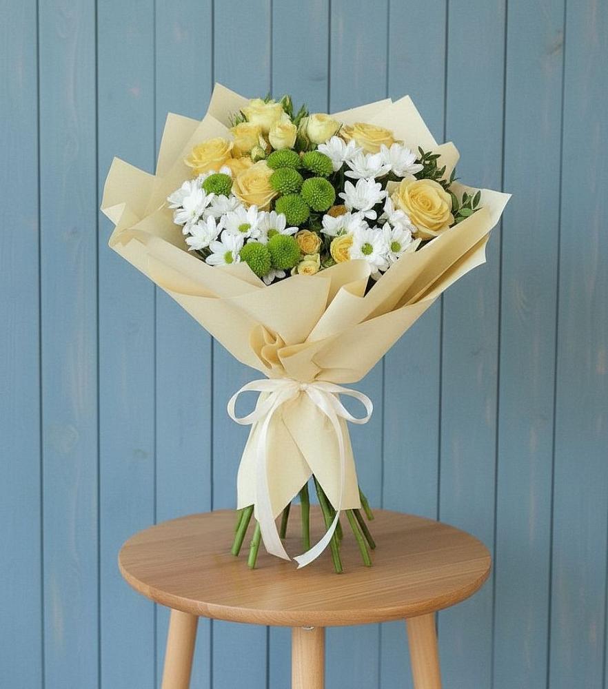 Букет цветов из: Хризантемы и Розы в Лузино