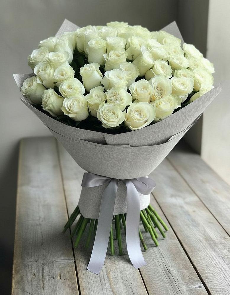 Букет 35 Белых роз в Лузино