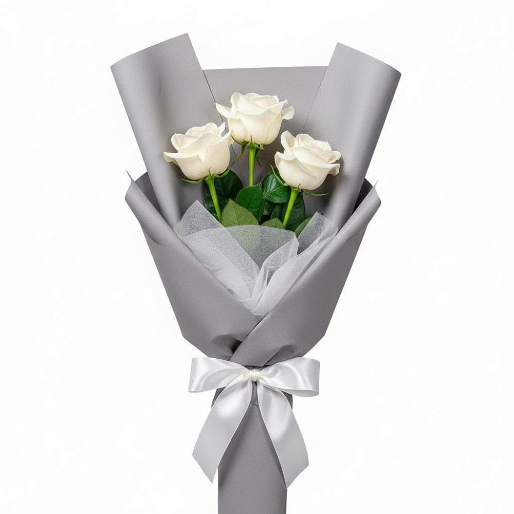 Букет 3 белые розы в Лузино