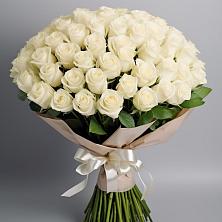 Букет 101 беля роза Белоснежка в Лузино