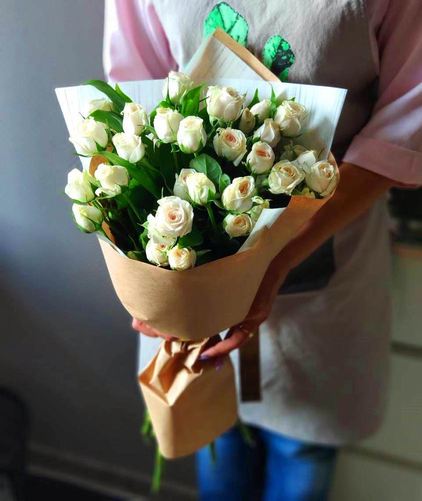 Букет цветов из: Розы в Лузино