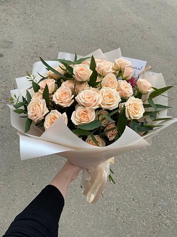 Букет Кремовые розы Латте в Лузино