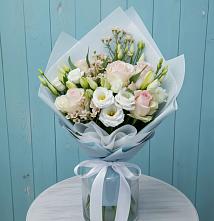 Букет цветов из:  Розы и Лизиантусы в Лузино