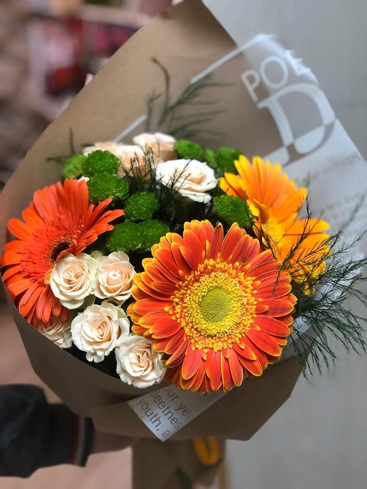 Букет цветов из: Герберы, Хризантемы и Розы в Лузино