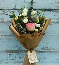 Букет цветов из:  Розы и Лизиантусы в Лузино