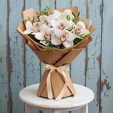 Букет цветов из:  Орхидеи и Розы в Лузино